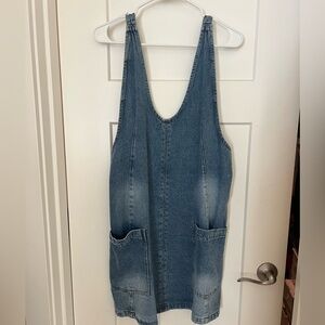 Denim Sleeveless Dress with Pockets